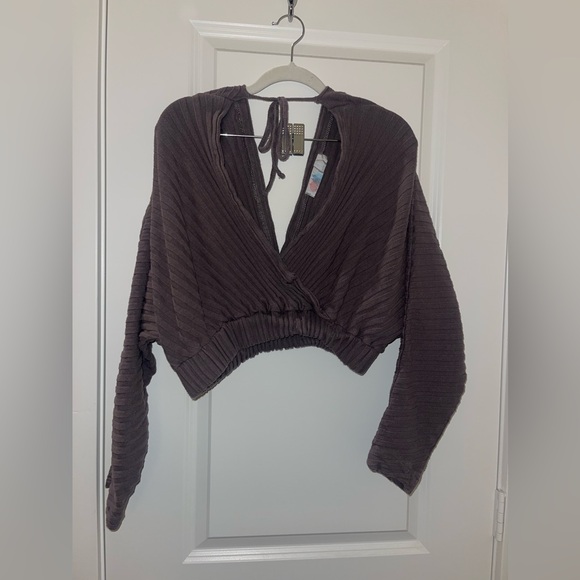 Free People Sweaters - FREE PEOPLE BEACH Pullover Sweater